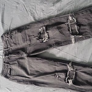 Pac sun Mom jeans distressd